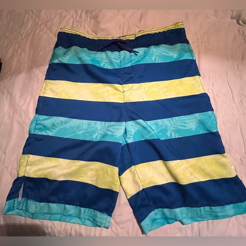 OFFERS! 1 Boys swim Shorts Sz XL